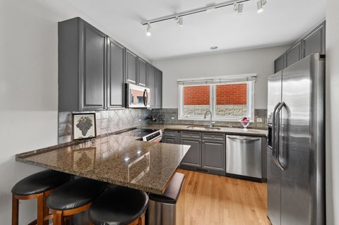 Tiny photo for 1889 Maple Avenue #E2, Evanston, IL 60201 (MLS # 12761449)