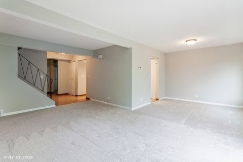 Tiny photo for 502 Jordan Way, Bolingbrook, IL 60440 (MLS # 12572751)