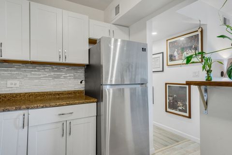 Tiny photo for 9820 S Pulaski Road #315, Oak Lawn, IL 60453 (MLS # 12605564)