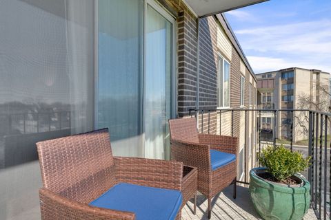 Tiny photo for 9820 S Pulaski Road #315, Oak Lawn, IL 60453 (MLS # 12605564)