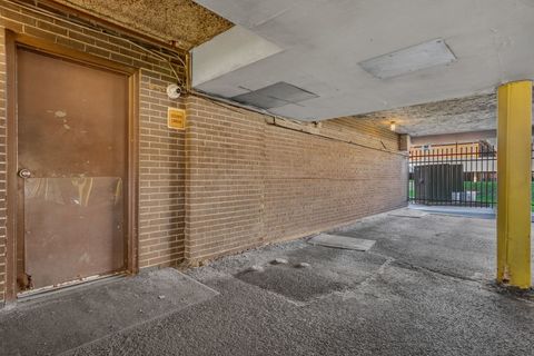 Tiny photo for 9820 S Pulaski Road #315, Oak Lawn, IL 60453 (MLS # 12605564)