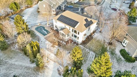 Tiny photo for 7 Birchwood Court, Lake In The Hills, IL 60156 (MLS # 12545048)