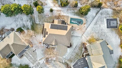 Tiny photo for 7 Birchwood Court, Lake In The Hills, IL 60156 (MLS # 12545048)