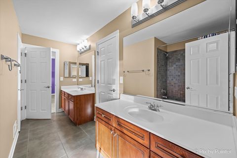 Tiny photo for 7 Birchwood Court, Lake In The Hills, IL 60156 (MLS # 12545048)