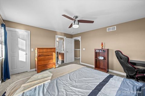 Tiny photo for 7 Birchwood Court, Lake In The Hills, IL 60156 (MLS # 12545048)