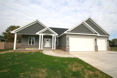 Tiny photo for 614 Brendalyn Drive, Mackinaw, IL 61755 (MLS # 12452185)