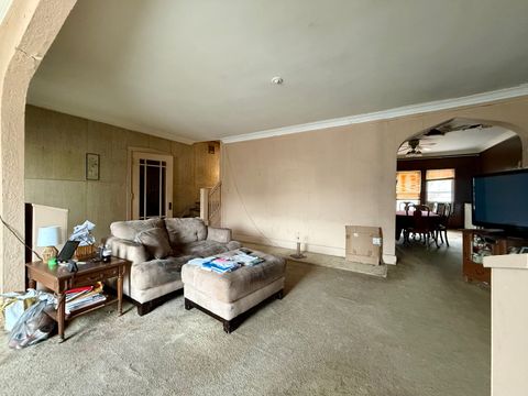 Tiny photo for 4850 N Monticello Avenue, Chicago, IL 60625 (MLS # 12575152)