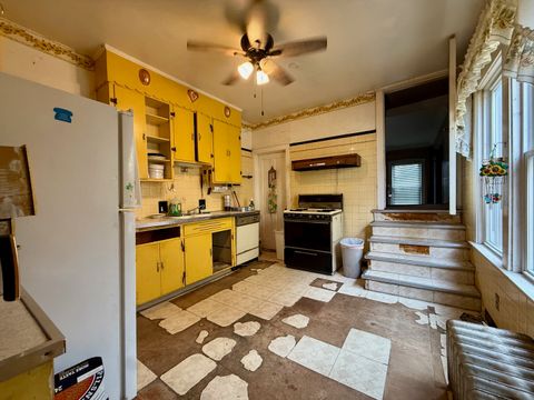 Tiny photo for 4850 N Monticello Avenue, Chicago, IL 60625 (MLS # 12575152)