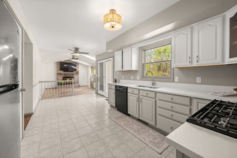 Tiny photo for 3347 Meadow Trail W, DeKalb, IL 60115 (MLS # 12632975)