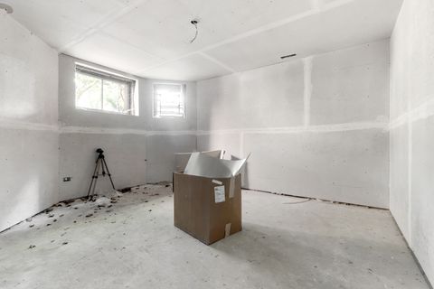 Tiny photo for 4906 N Winchester Avenue, Chicago, IL 60640 (MLS # 12483136)