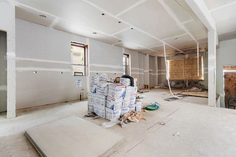 Tiny photo for 4906 N Winchester Avenue, Chicago, IL 60640 (MLS # 12483136)