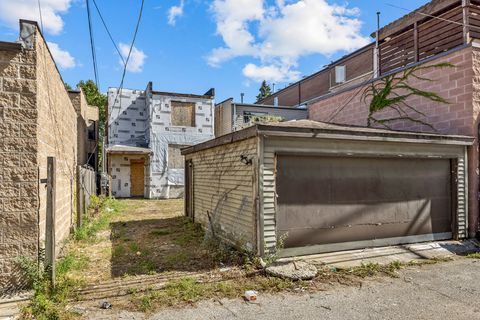 Tiny photo for 4906 N Winchester Avenue, Chicago, IL 60640 (MLS # 12483136)