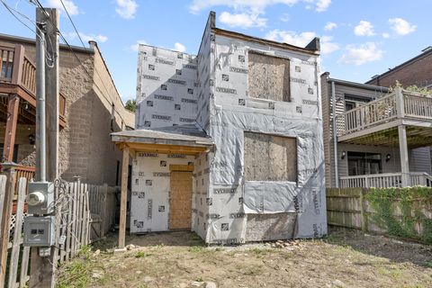 Tiny photo for 4906 N Winchester Avenue, Chicago, IL 60640 (MLS # 12483136)