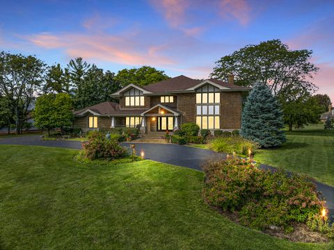 Photo of 1886 Clover Drive, Inverness, IL 60067 (MLS # 12534933)