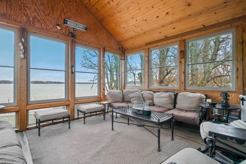 Tiny photo for 5000 W Shore Drive, McHenry, IL 60050 (MLS # 12582091)