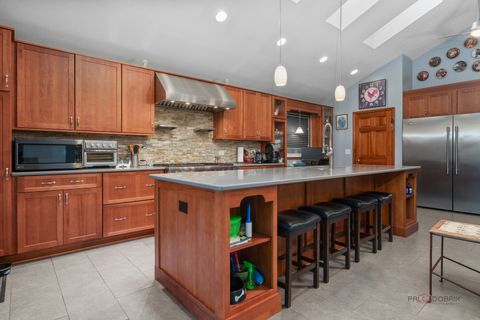 Tiny photo for 5000 W Shore Drive, McHenry, IL 60050 (MLS # 12582091)