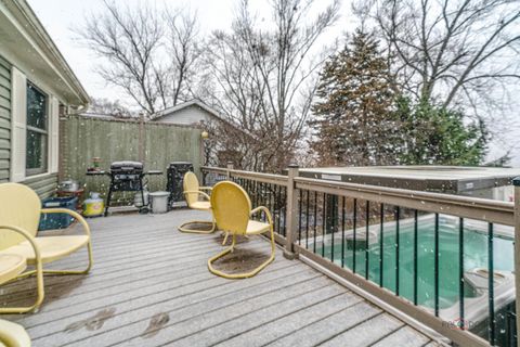 Tiny photo for 5000 W Shore Drive, McHenry, IL 60050 (MLS # 12582091)