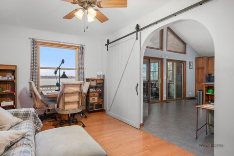 Tiny photo for 5000 W Shore Drive, McHenry, IL 60050 (MLS # 12582091)