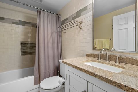 Tiny photo for 5000 W Shore Drive, McHenry, IL 60050 (MLS # 12582091)