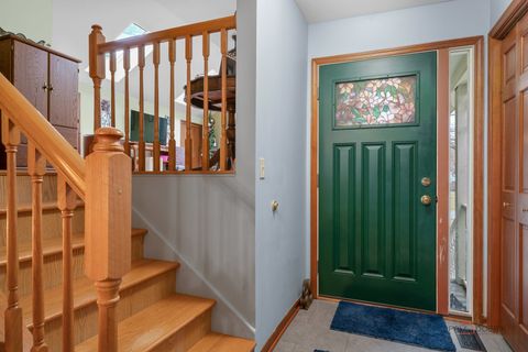 Tiny photo for 5000 W Shore Drive, McHenry, IL 60050 (MLS # 12582091)