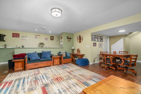 Tiny photo for 5000 W Shore Drive, McHenry, IL 60050 (MLS # 12582091)