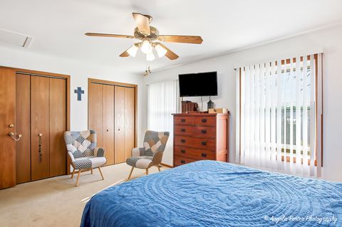 Tiny photo for 136 Edgewater Drive, Crystal Lake, IL 60014 (MLS # 12568374)