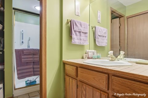 Tiny photo for 136 Edgewater Drive, Crystal Lake, IL 60014 (MLS # 12568374)