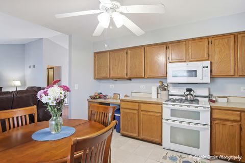 Tiny photo for 136 Edgewater Drive, Crystal Lake, IL 60014 (MLS # 12568374)