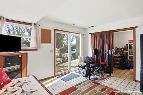 Tiny photo for 136 Edgewater Drive, Crystal Lake, IL 60014 (MLS # 12568374)