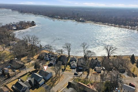 Tiny photo for 136 Edgewater Drive, Crystal Lake, IL 60014 (MLS # 12568374)