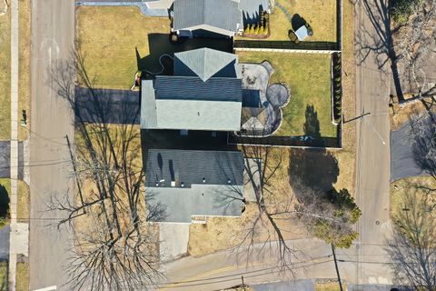 Tiny photo for 136 Edgewater Drive, Crystal Lake, IL 60014 (MLS # 12568374)