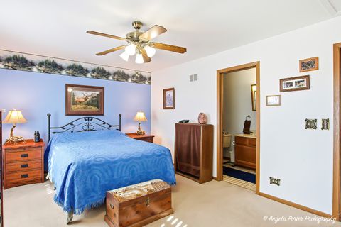 Tiny photo for 136 Edgewater Drive, Crystal Lake, IL 60014 (MLS # 12568374)