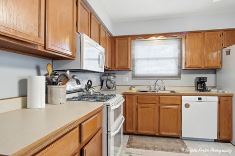 Tiny photo for 136 Edgewater Drive, Crystal Lake, IL 60014 (MLS # 12568374)