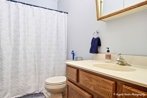 Tiny photo for 136 Edgewater Drive, Crystal Lake, IL 60014 (MLS # 12568374)