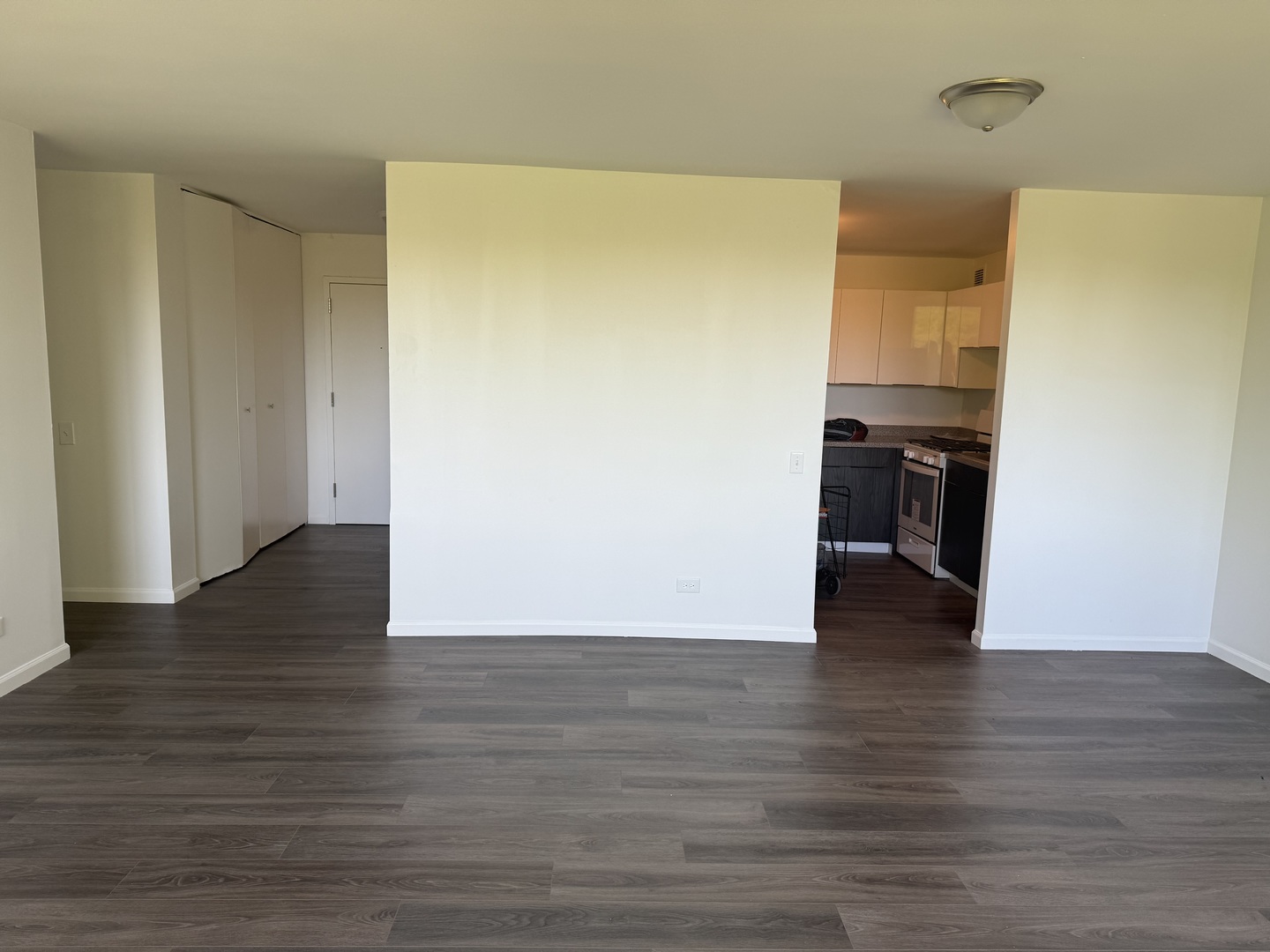 4850 S Lake Park Avenue 410