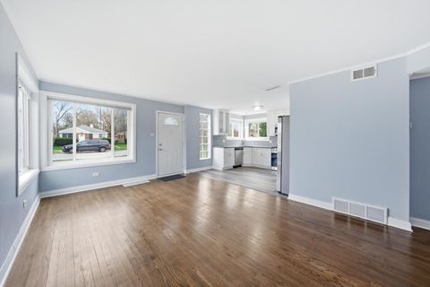 Tiny photo for 14424 University Avenue, Dolton, IL 60419 (MLS # 12629354)