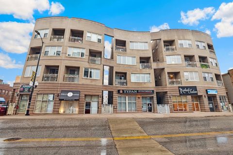 4915 N Lincoln Avenue 3 Chicago IL 60625