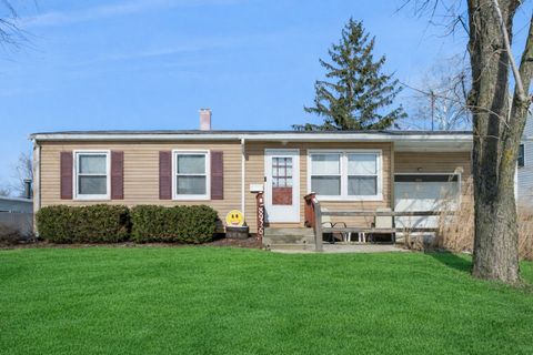 Photo of 8926 Fairway Drive, Orland Park, IL 60462 (MLS # 12556330)