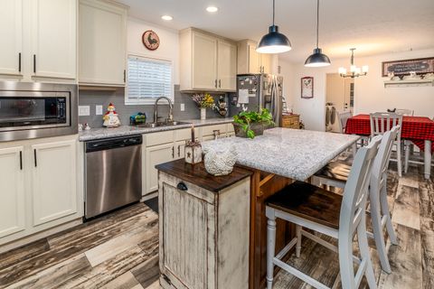 Tiny photo for 13310 E Idlewood Road, Mt Vernon, IL 62864 (MLS # 12550701)