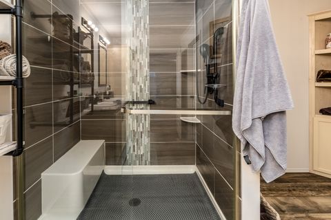 Tiny photo for 13310 E Idlewood Road, Mt Vernon, IL 62864 (MLS # 12550701)