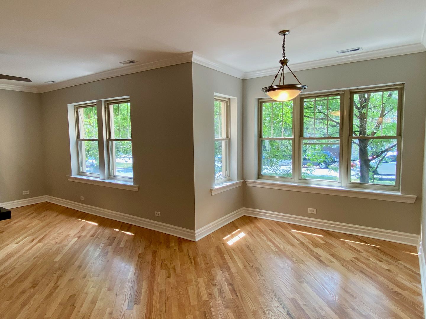 2133 N Kedzie Boulevard 1