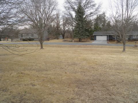 Tiny photo for 2264 Ridgeview Drive, Muscatine, IA 52761 (MLS # 12572129)
