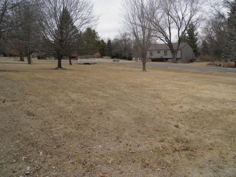 Tiny photo for 2264 Ridgeview Drive, Muscatine, IA 52761 (MLS # 12572129)