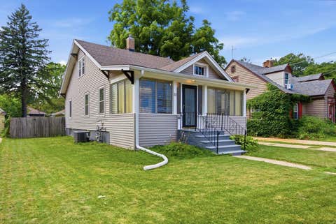 Tiny photo for 30 S Commonwealth Avenue, Elgin, IL 60123 (MLS # 12713550)