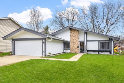 5773 Essex Court Hanover Park IL 60133