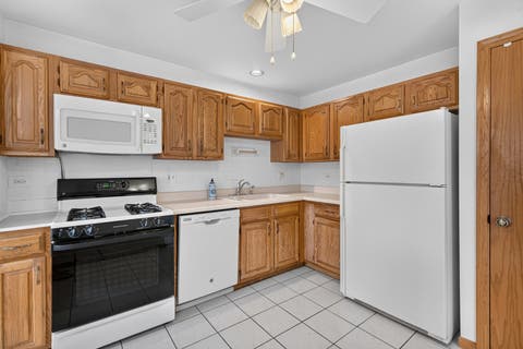 Tiny photo for 2789 Glasgow Court #Z2, Schaumburg, IL 60194 (MLS # 12733674)