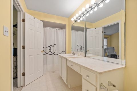 Tiny photo for 9051 Mansfield Drive, Tinley Park, IL 60487 (MLS # 12363061)