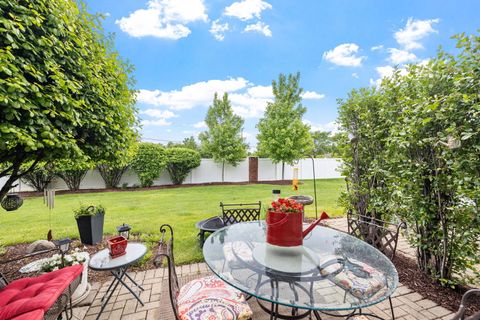 Tiny photo for 9051 Mansfield Drive, Tinley Park, IL 60487 (MLS # 12363061)