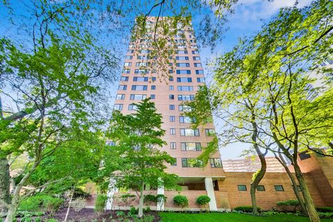 Tiny photo for 3100 N Lake Shore Drive #1506, Chicago, IL 60657 (MLS # 12522866)