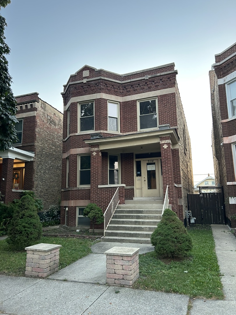 2114 Highland Avenue